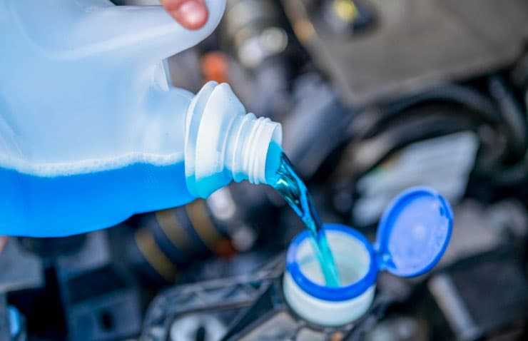 S’ha de substituir el líquid refrigerant en acabar l’estiu?